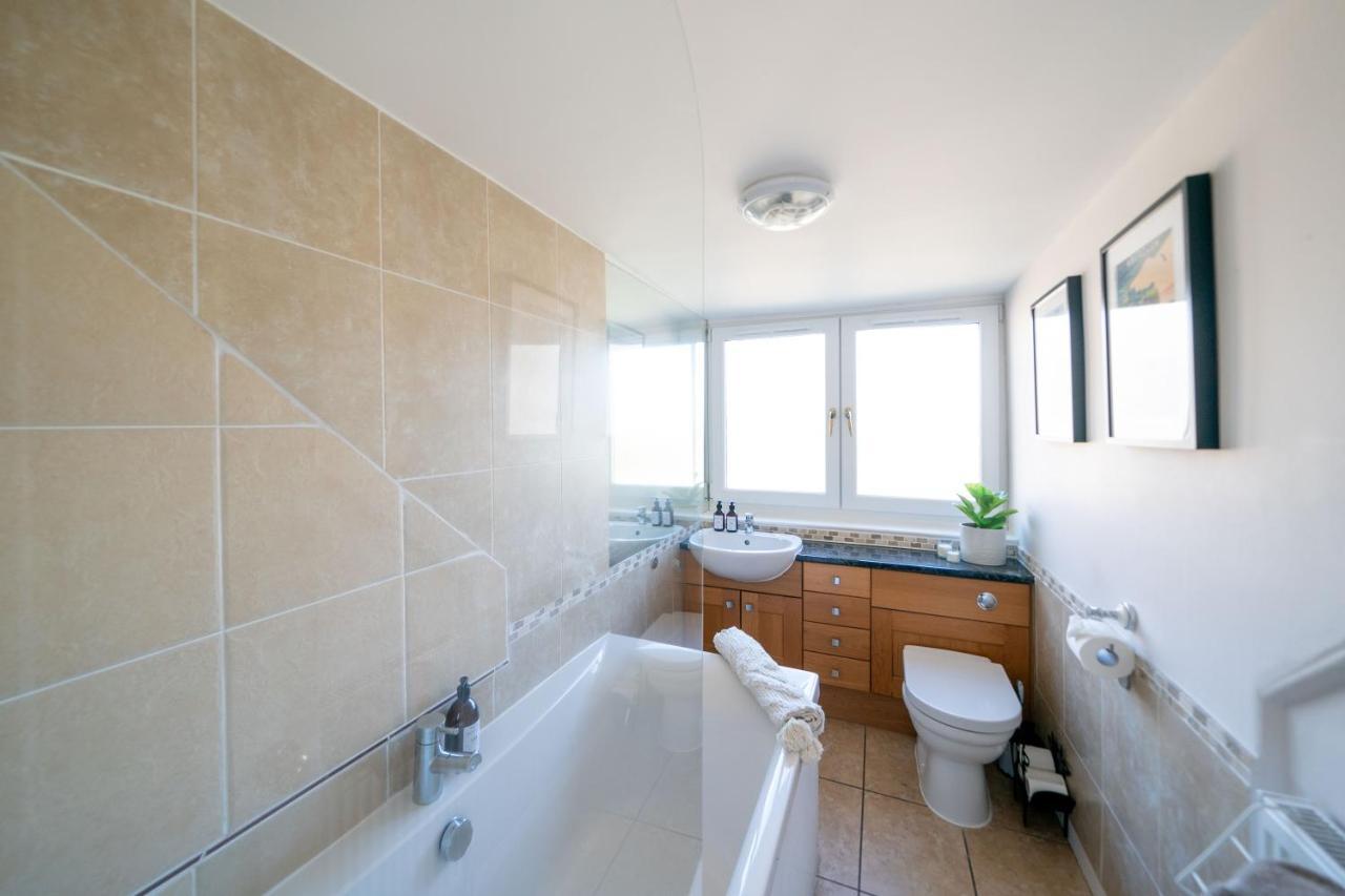 Seaside Home In Stonehaven, Aberdeenshire エクステリア 写真